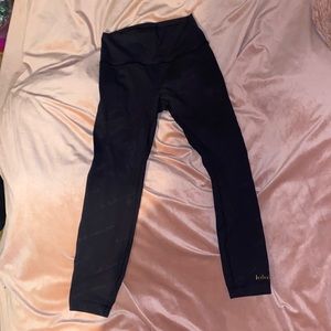 Lululemon womens wunder under special edition all over print black size 8 25”
